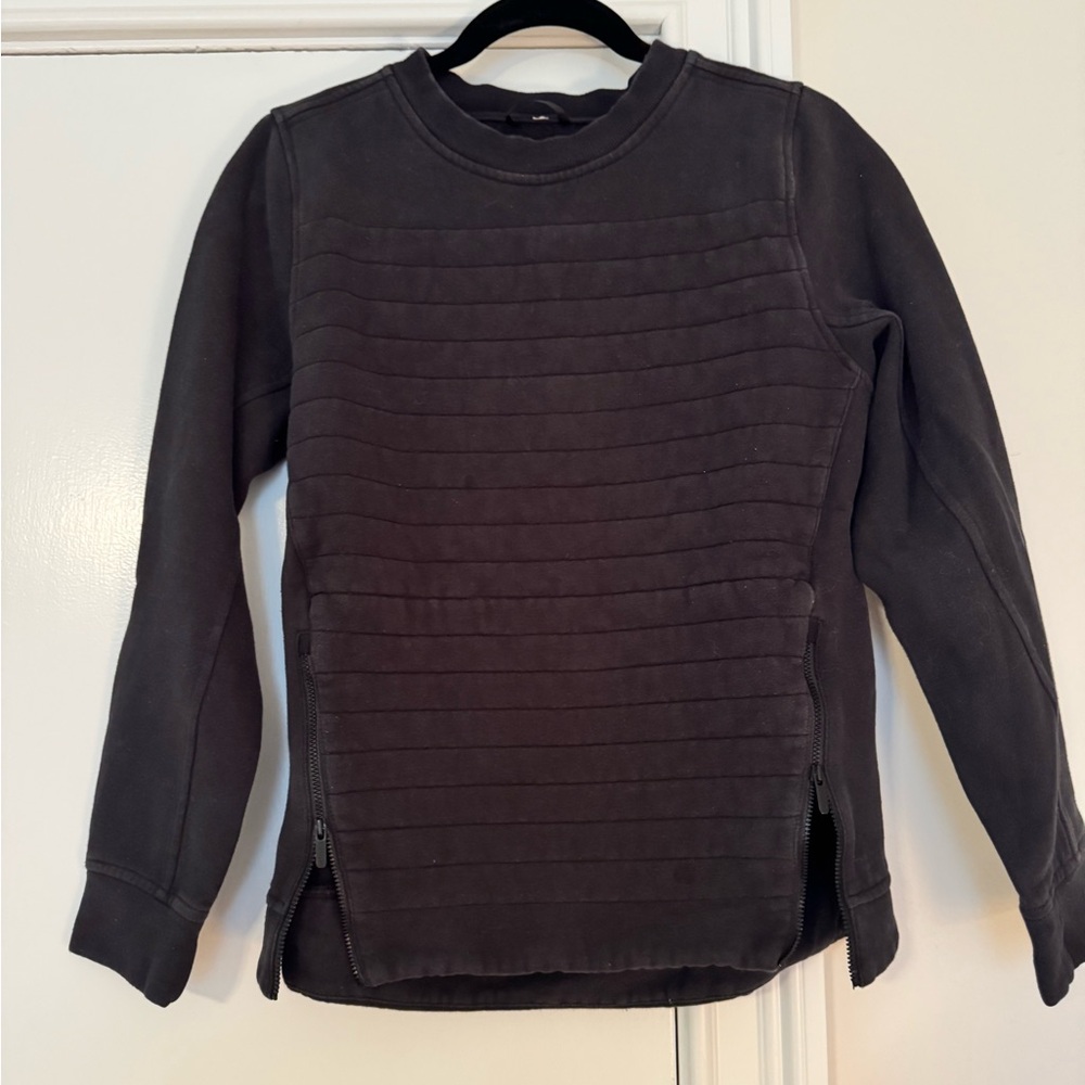 Black Lululemon sweatshirt with 2 zippers at bottom